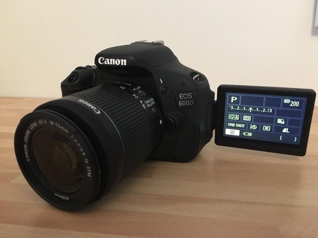 kamera DSLR 600D