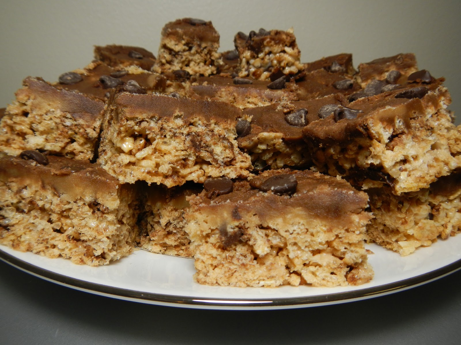 Liz's Livelihood Chocolate Chip Cookie Dough Rice Crispy Treats