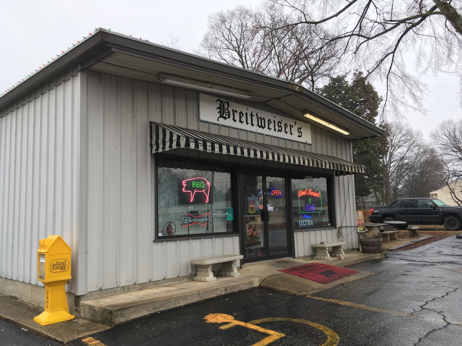 The Barbecue Fiend Breitweiser's (Benton, AR)