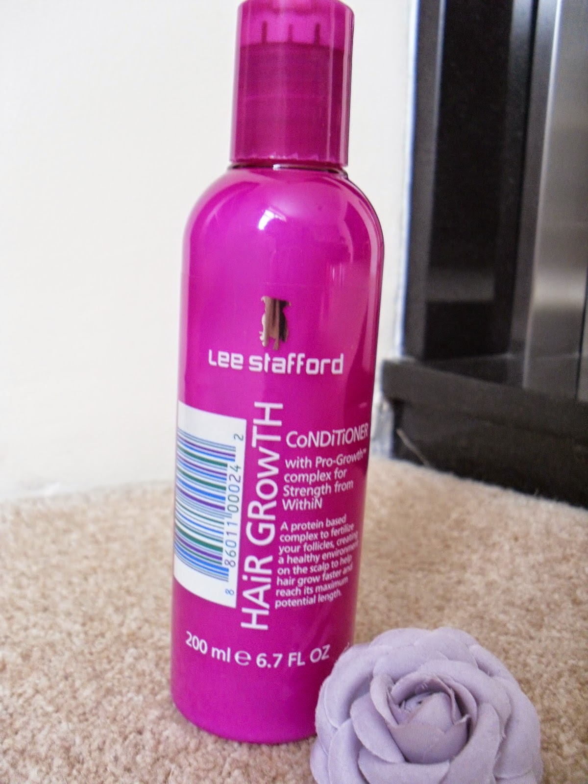 The Urban Fox Care for your hair 4 Lee Stafford Hair Growth Shampoo