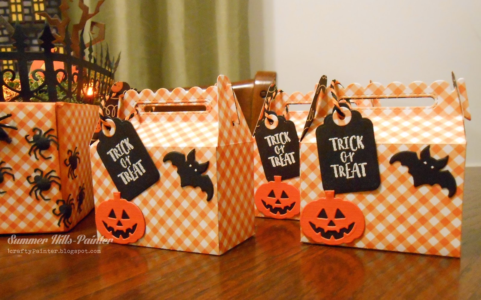 1craftypainter-it-s-a-halloween-party