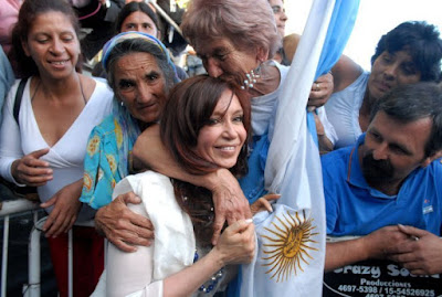 Del lado del pueblo: Cristina presentó proyecto para derogar la resolución de Cambiemos que obliga a los usuarios a pagar un plus para compensar las pérdidas de las empresas de gas