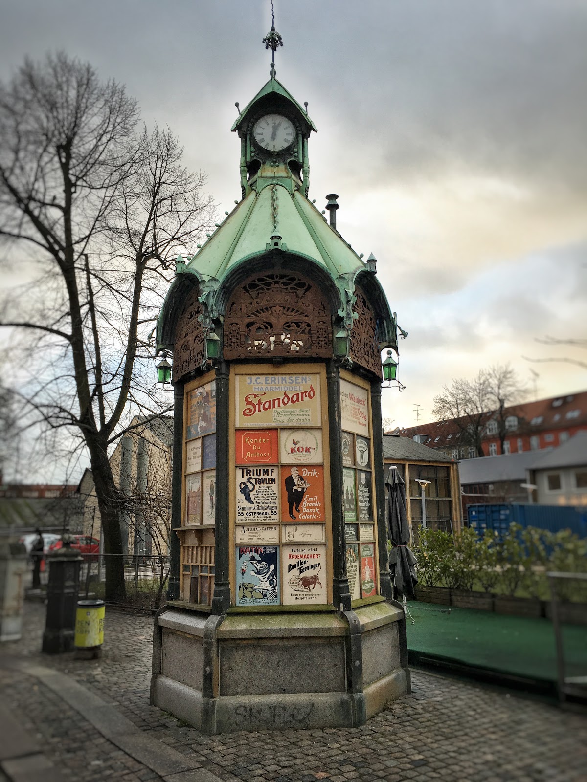 11 Telephone Kiosks in Copenhagen iron details