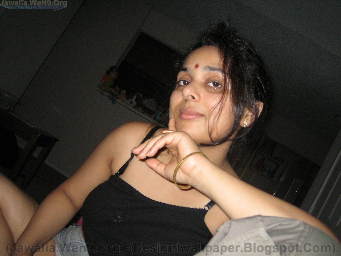Desi girls in party (ekdum new) unseen 100%hot ;) ( with milky.