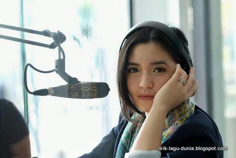 Andira Utami - Instagram Andira Utami - Instagram