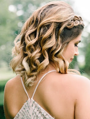 ✘ 32+ Chic And Captivating Bridesmaid Hairstyles For Medium Length Hair Bridesmaid hairstyles must be styled perfectly as your bridesmaids will surround you much ✘ 32+ Chic And Captivating Bridesmaid Hairstyles For Medium Length Hair