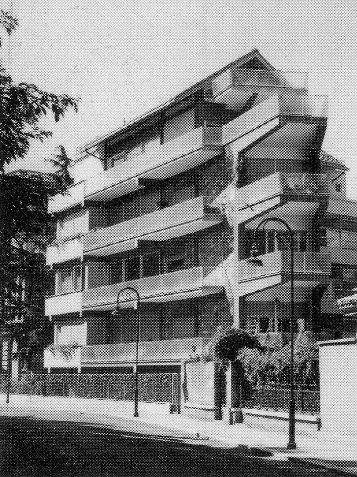 Paradise Backyard Julio Lafuente