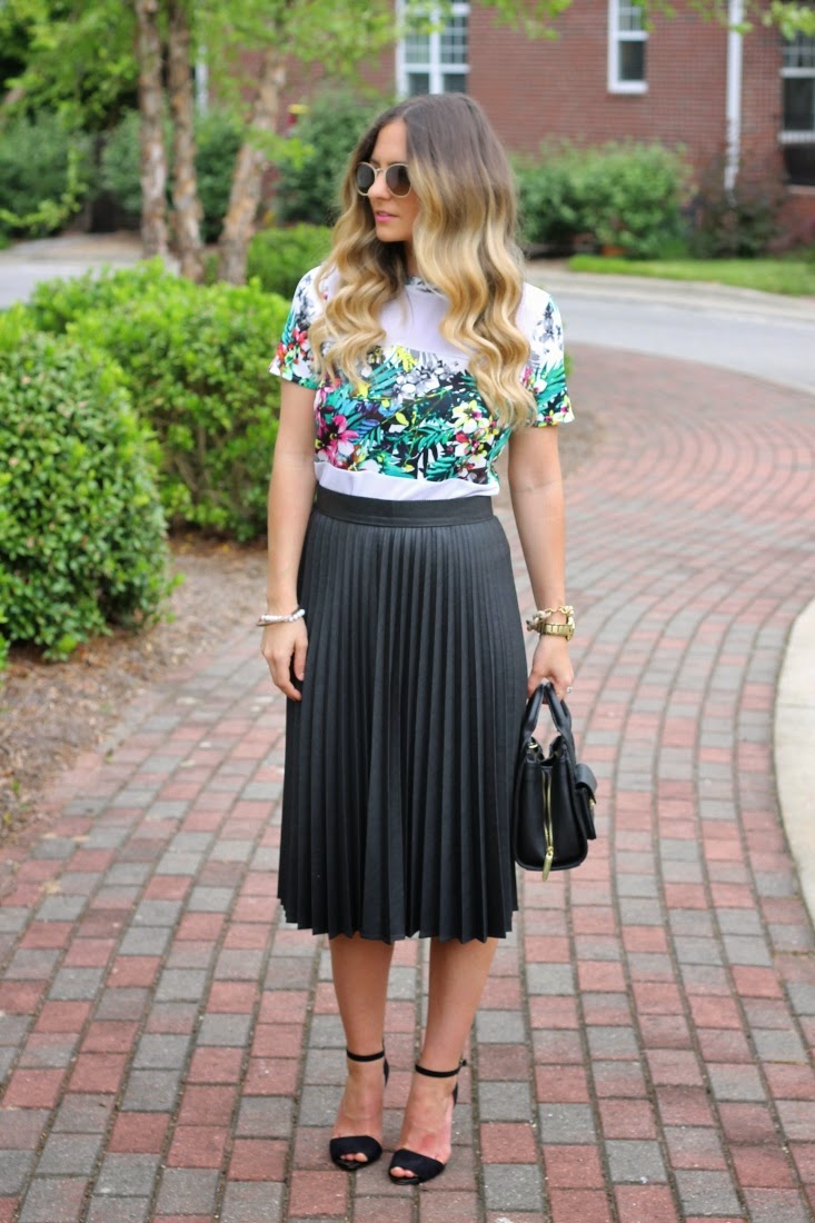 Bedazzles After Dark: Outfit Post: Tropical Print Top + Leather Skirt