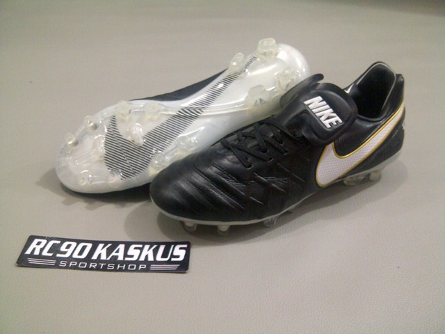 sepatu bola air jordan