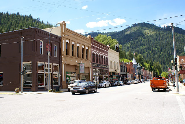 mountains mining town usa