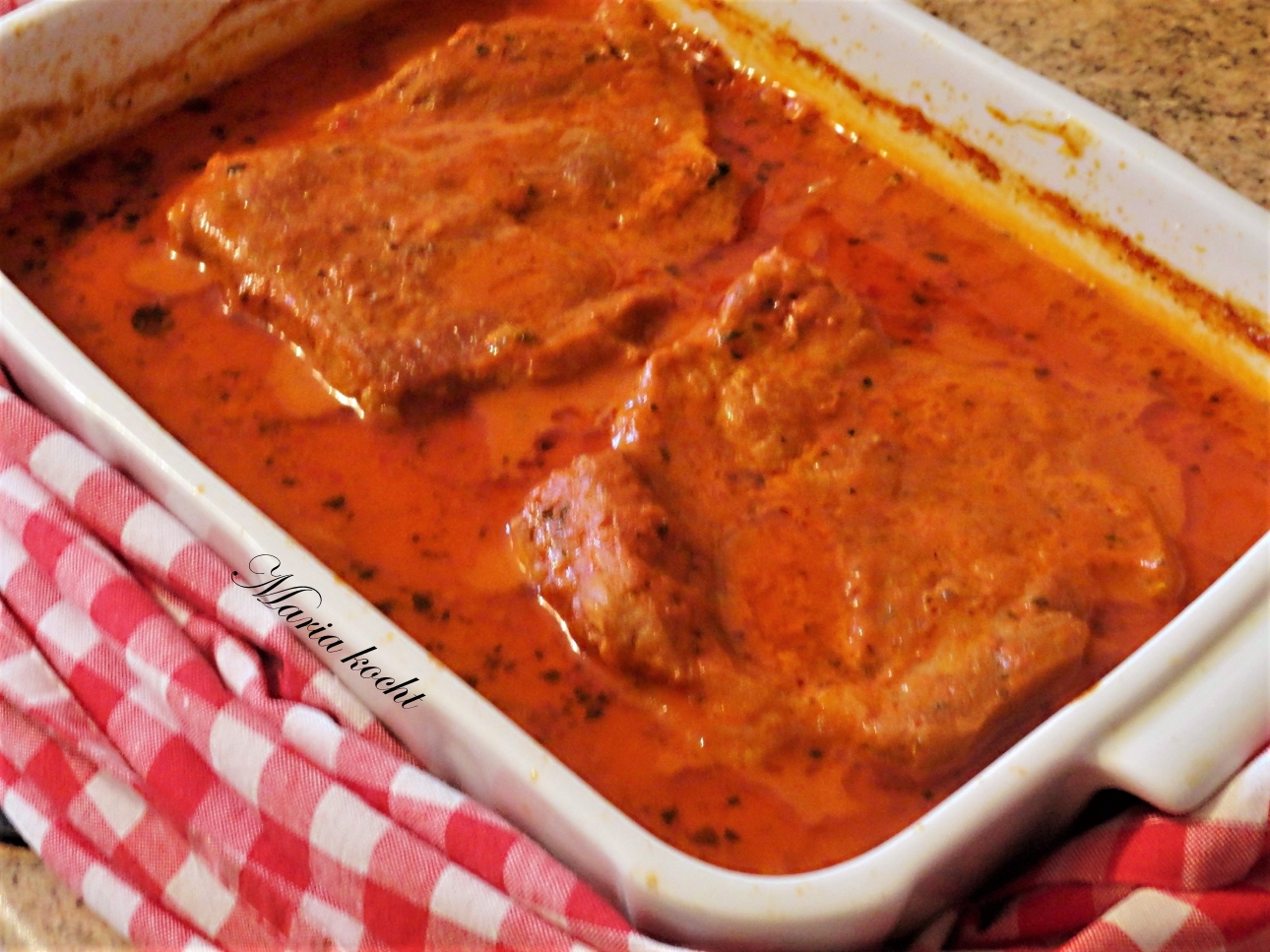Maria kocht: Schweinenacken in Tomaten-Sahnesoße / Sertéstarja ...