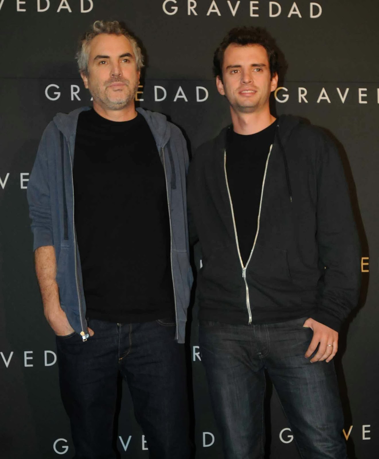 News Graphic: Alfonso Cuarón y su hijo Jonás en conferencia de prensa ...