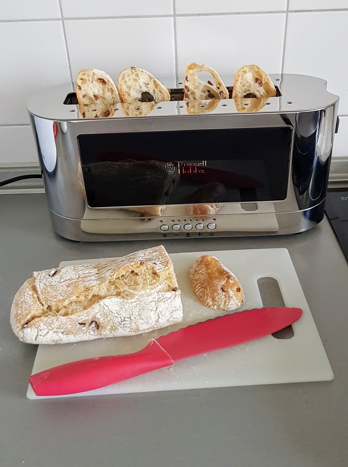 Test The Best Russell Hobbs Elegance LangschlitzToaster Edles