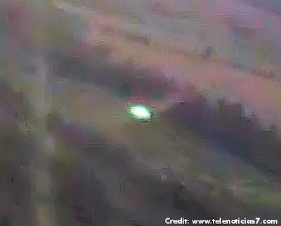 Pilot Captures UFO On Video in Costa Rica