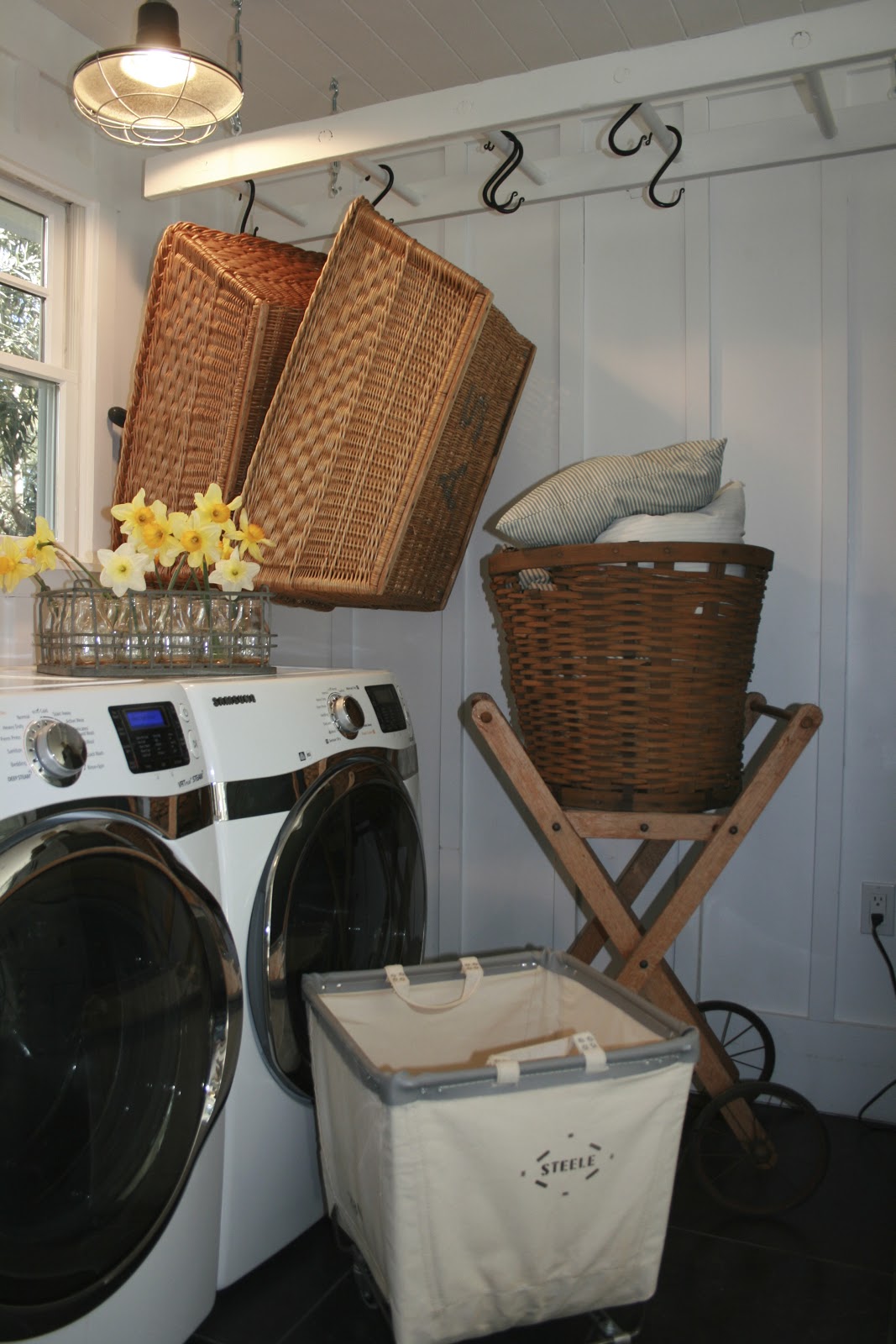 The Polished Pebble: Laundry Room Ladder Project