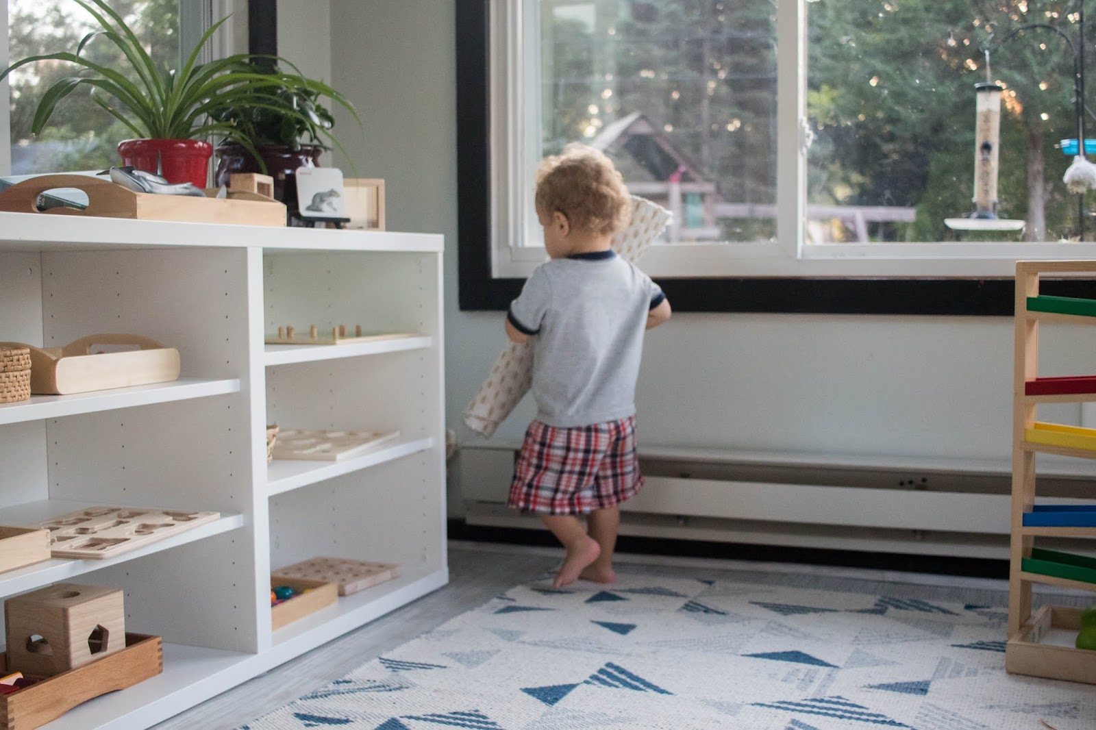 Introducing a Montessori Work Mat at Home