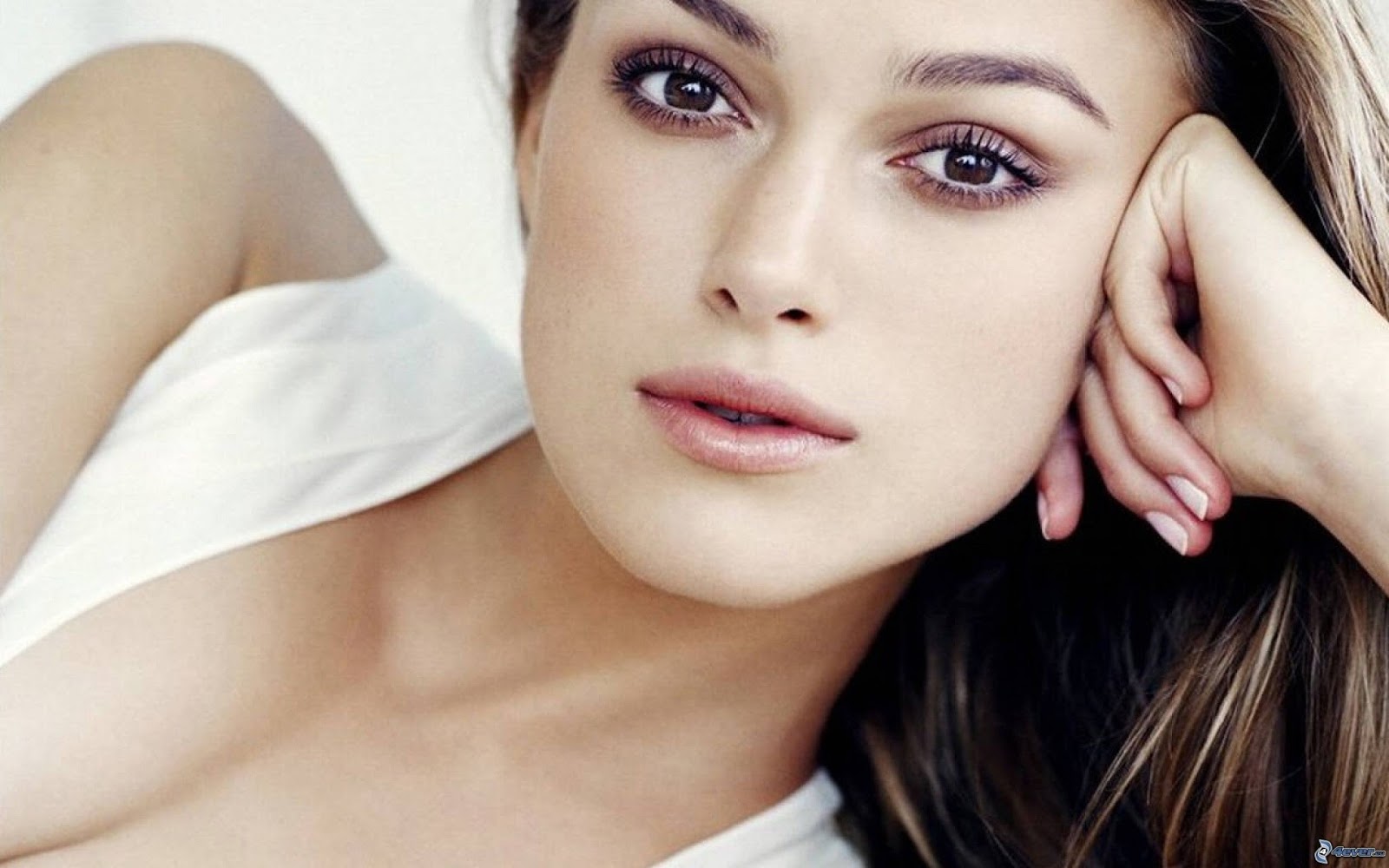 Keira Knightley Biography, Profile, Photos, Birthday, Height, Age