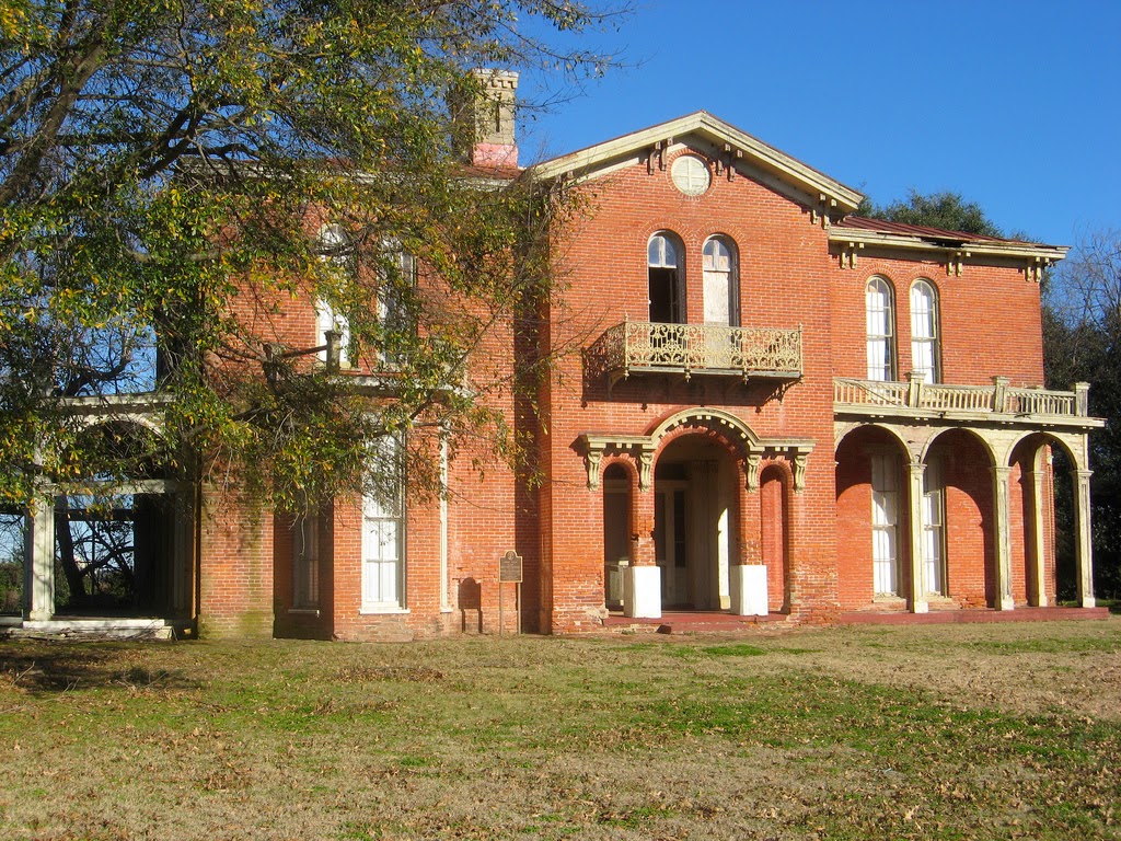 The Picturesque Style Italianate Architecture 'Mount Holly', the