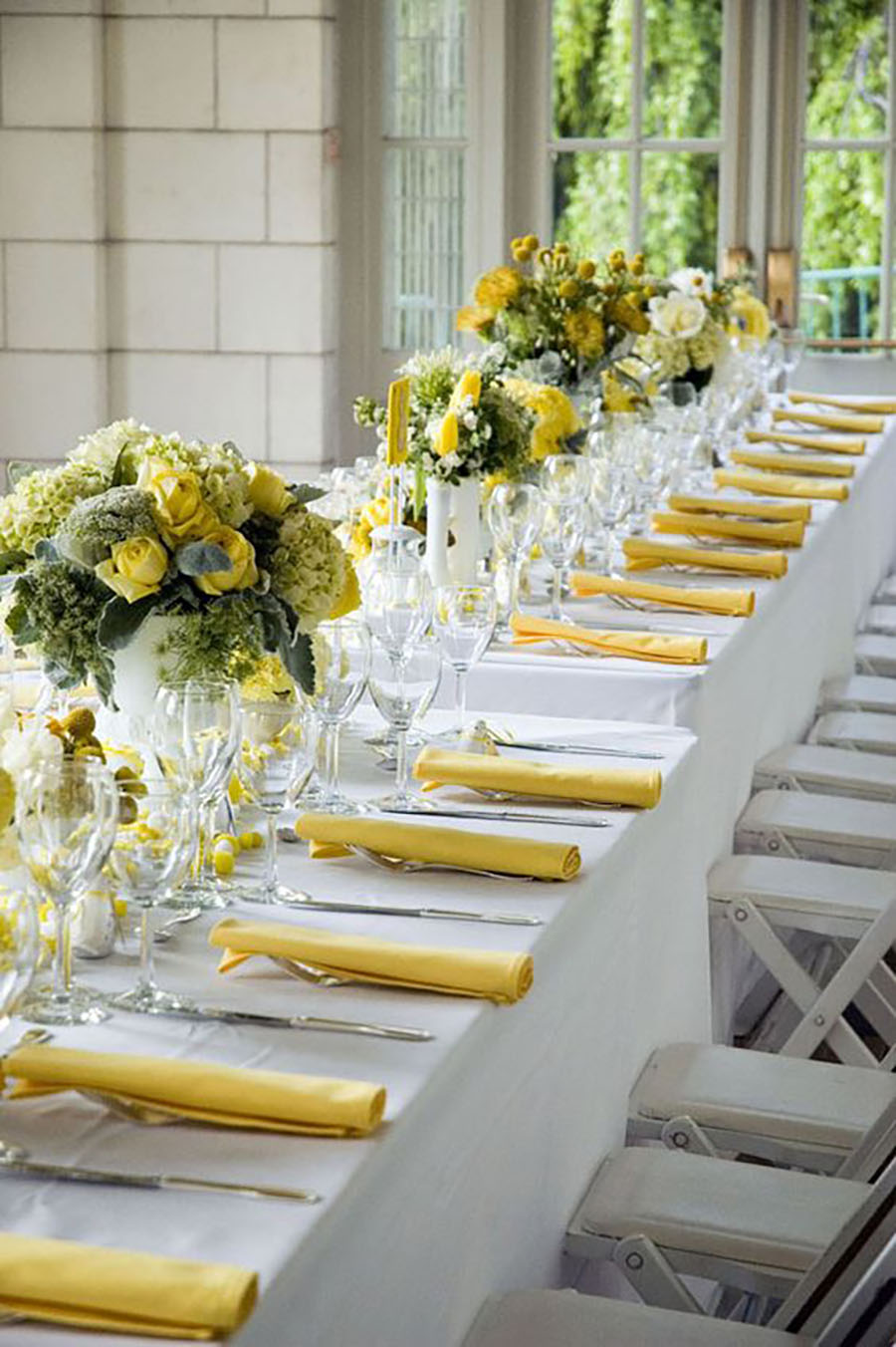 Spring and Easter Tablescapes Yellow Room Like This