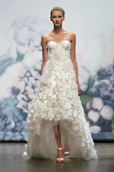 Distinct Wedding Dresses for Different Seasons Distinct Wedding Dresses for Different Seasons
