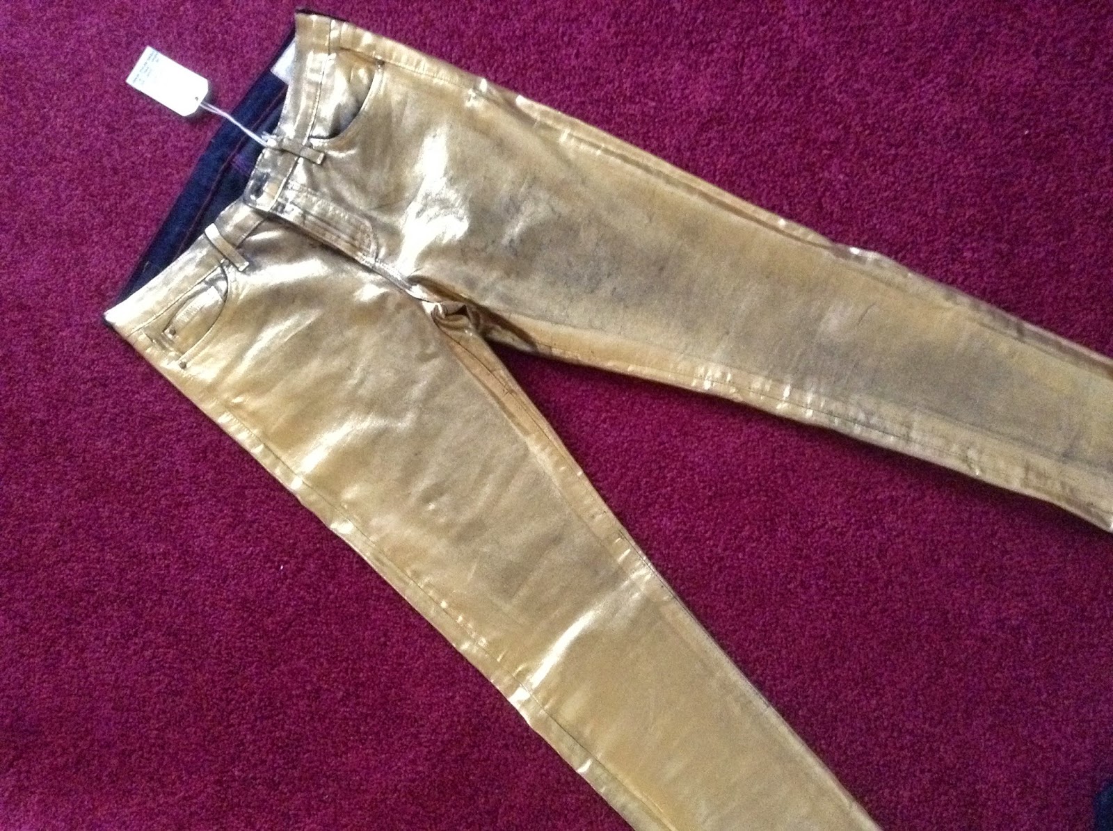 Cricutcraftyclare: #TrendyTuesday: DYI Evening Pants with Cricut & Sharpies