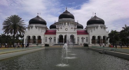 10 Masjid di Indonesia dengan Arsitektur Menawan, Nomor 4 Banyak Sejarahnya (2)