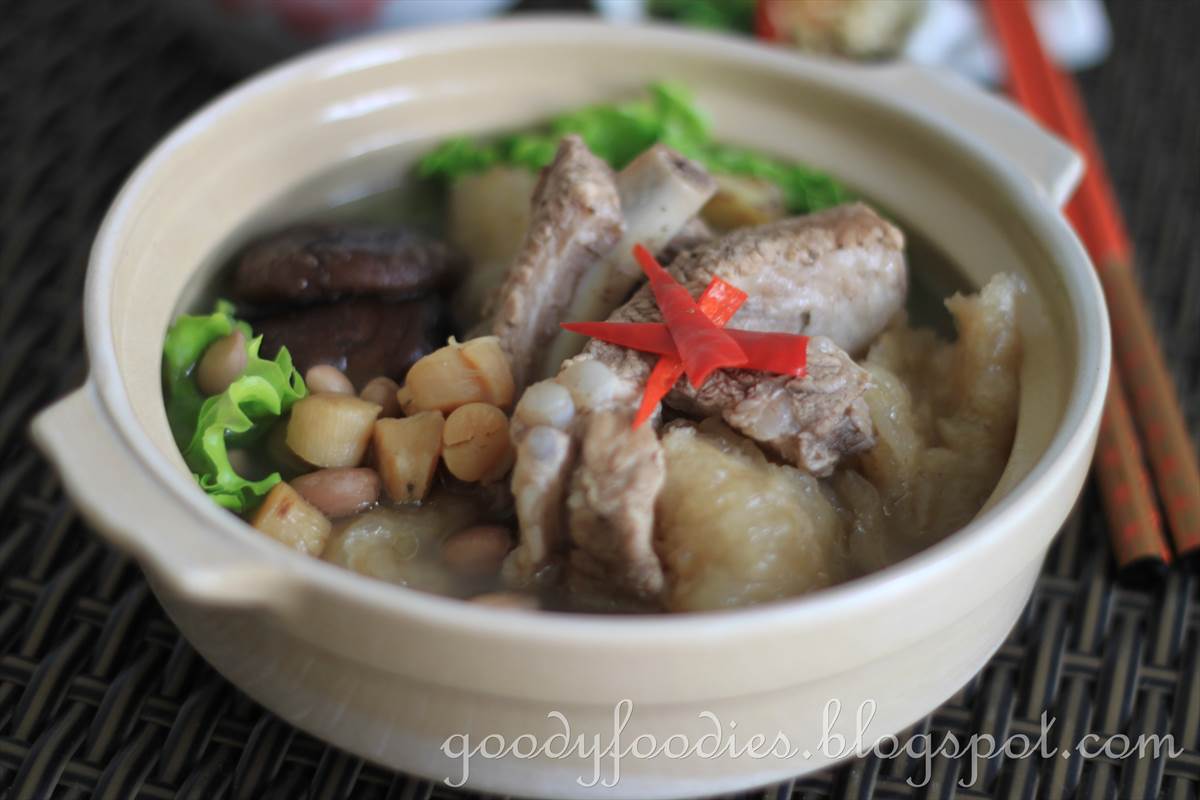 GoodyFoodies Recipe Chinese pork ribs stew with fish maw, mushroom