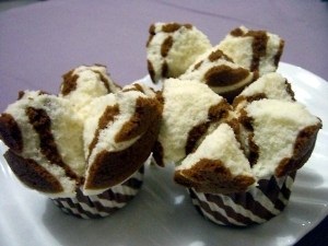 KUE BOLU KUKUS KUE BOLU KUKUS
