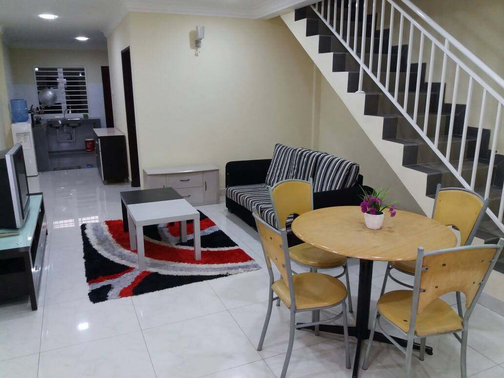 Homestay Sunway Petaling Jaya Rumah Teres 2 Tingkat 5 Bilik Tidur