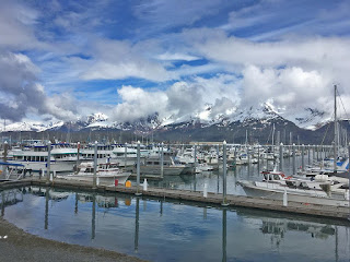 The use of fences in Alaska, Sarah Palin's misuse of Mending Wall and more