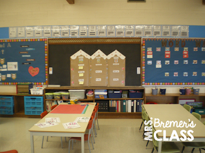 Gingerbread Man literacy center activities for Kindergarten. Includes practice with letter sounds, letter recognition, syllables, rhyming, and more!