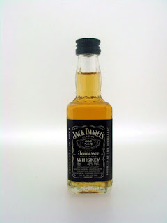 miniatura jack daniels mini botella whisky jack daniels para detalles bodas en barcelona
