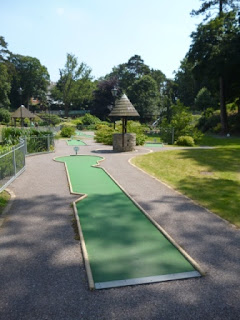 Boscombe Chine Gardens Mini Golf - Hole 4