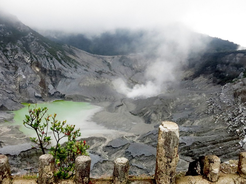 10 Tempat Wisata Paling Populer Di Bandung Yang Rugi Jika 10 Tempat Wisata Paling Populer Di Bandung Yang Rugi Jika