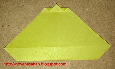 cara melipat kertas origami menjadi bentuk ayam yang sangat mudah sehingga cocok untuk anak TK atau anak SD langkah 10