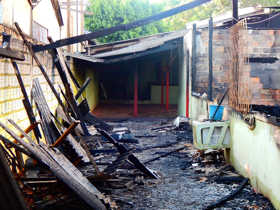 INCENDIO DESTROI CASA DE NAIRA DO MARABAIXO EM MACAPÁ