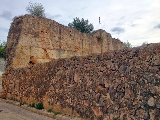 Muralles del Rafalí, la Font d'En Carròs