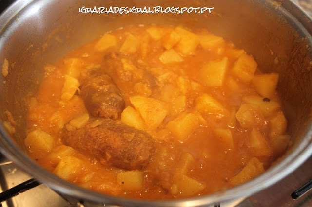 No ponto! Chouriço+Picante+à+Goesa