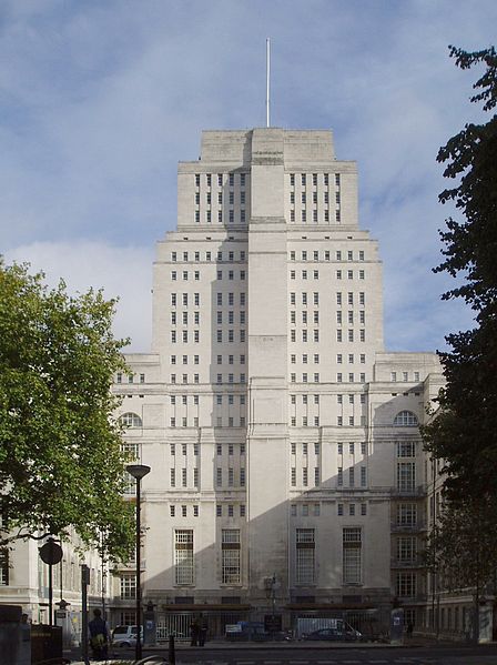 448px-Senate_House%252C_University_of_London+%25281%2529.jpg