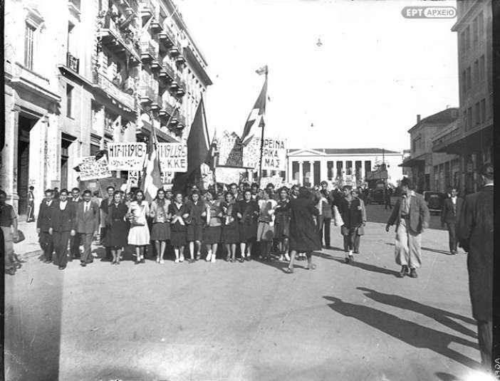 12 ΟΚΤΩΒΡΙΟΥ 1944: ΞΕΚΟΥΜΠΙΖΟΝΤΑΙ ΑΠΟ ΤΗΝ ΑΘΗΝΑ ΟΙ ΓΕΡΜΑΝΑΡΑΔΕΣ ΚΑΙ ...