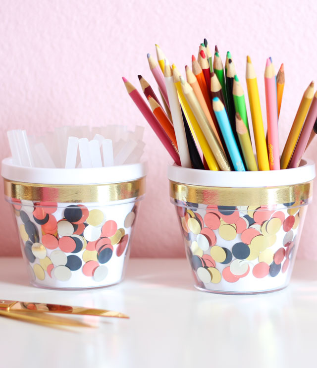 Add some stylish storage to your desktop with these fun DIY confetti desk organizers! Add some stylish storage to your desktop with these fun DIY confetti desk organizers!