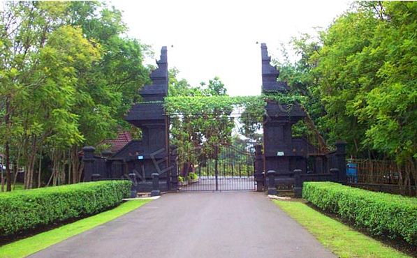 Kawasan wisata kebun raya purwodadi Infoindoku