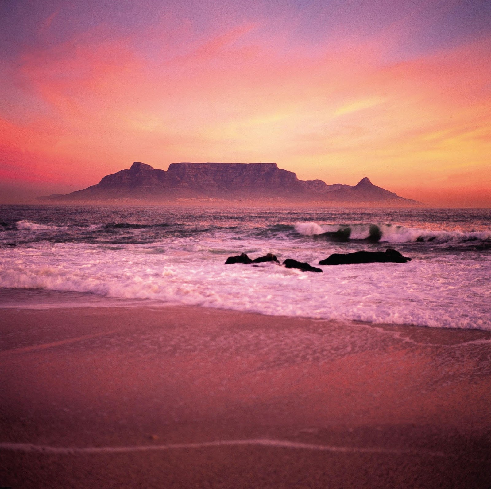 Featured image of post Iphone Table Mountain Wallpaper Click the download link from above and set the wallpaper on the desktop from your os