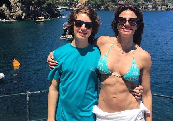 Luciana Gimenez diz que aprovaria se o filho fosse gay: 'Qual problema?' Luciana Gimenez diz que aprovaria se o filho fosse gay: 'Qual problema?'