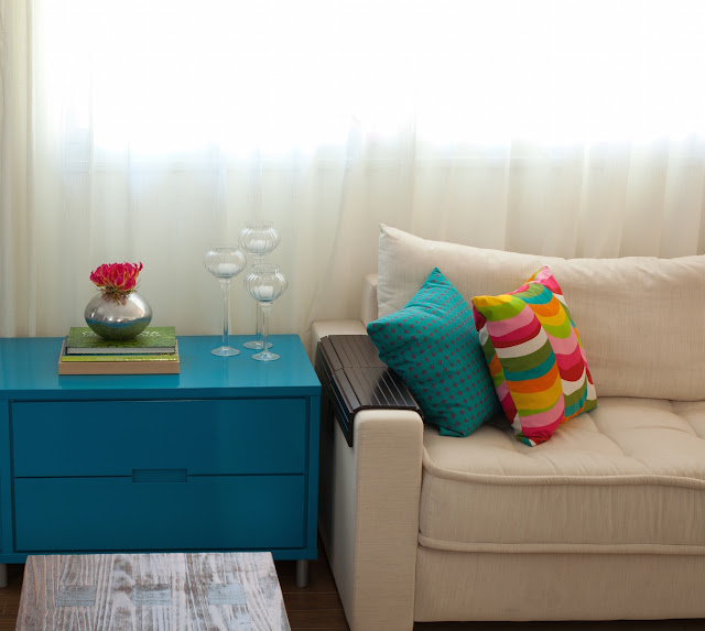 Cores bem dosadas no apartamento decorado em alto astral. Blog Achados de Decoração Cores bem dosadas no apartamento decorado em alto astral. Blog Achados de Decoração