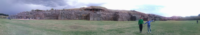 David y Noe en Sacsayhuamán Paorámica de Sacsayhuamán