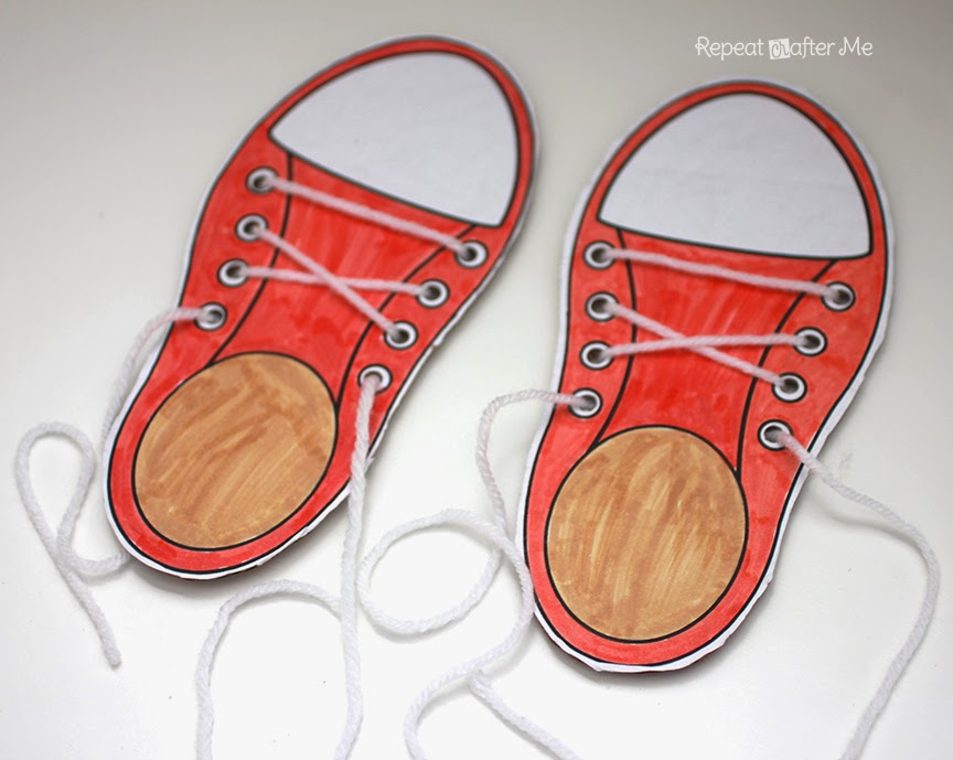 Peñas Albas 1st grade English Unit 7 Tying our shoelaces (project)