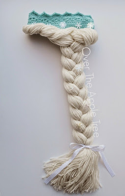 Crochet Elsa Crown With Hair, free pattern >> Over The Apple Tree