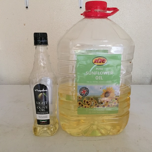 Diamonds & Pebbles Olive Oil X Sunflower Oil Combo.