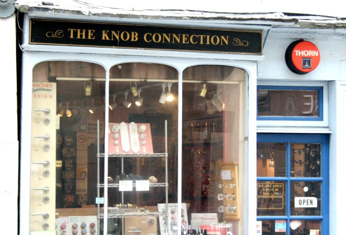 http://4.bp.blogspot.com/-LItxWVq5rrE/UWyBBPUWpJI/AAAAAAAAIuQ/j5FGeEBjCvc/s1600/The+Knob+Connection.jpg